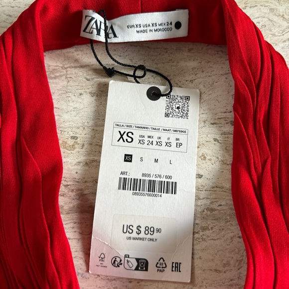 **SOLD** Zara red halter top - Picture 2 of 3